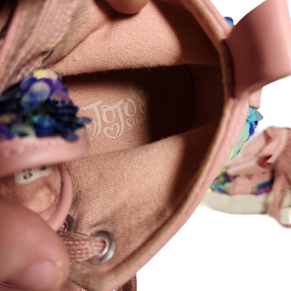 Jojo Siwa Sequin Bowtie Hightops - Picture 10 of 12